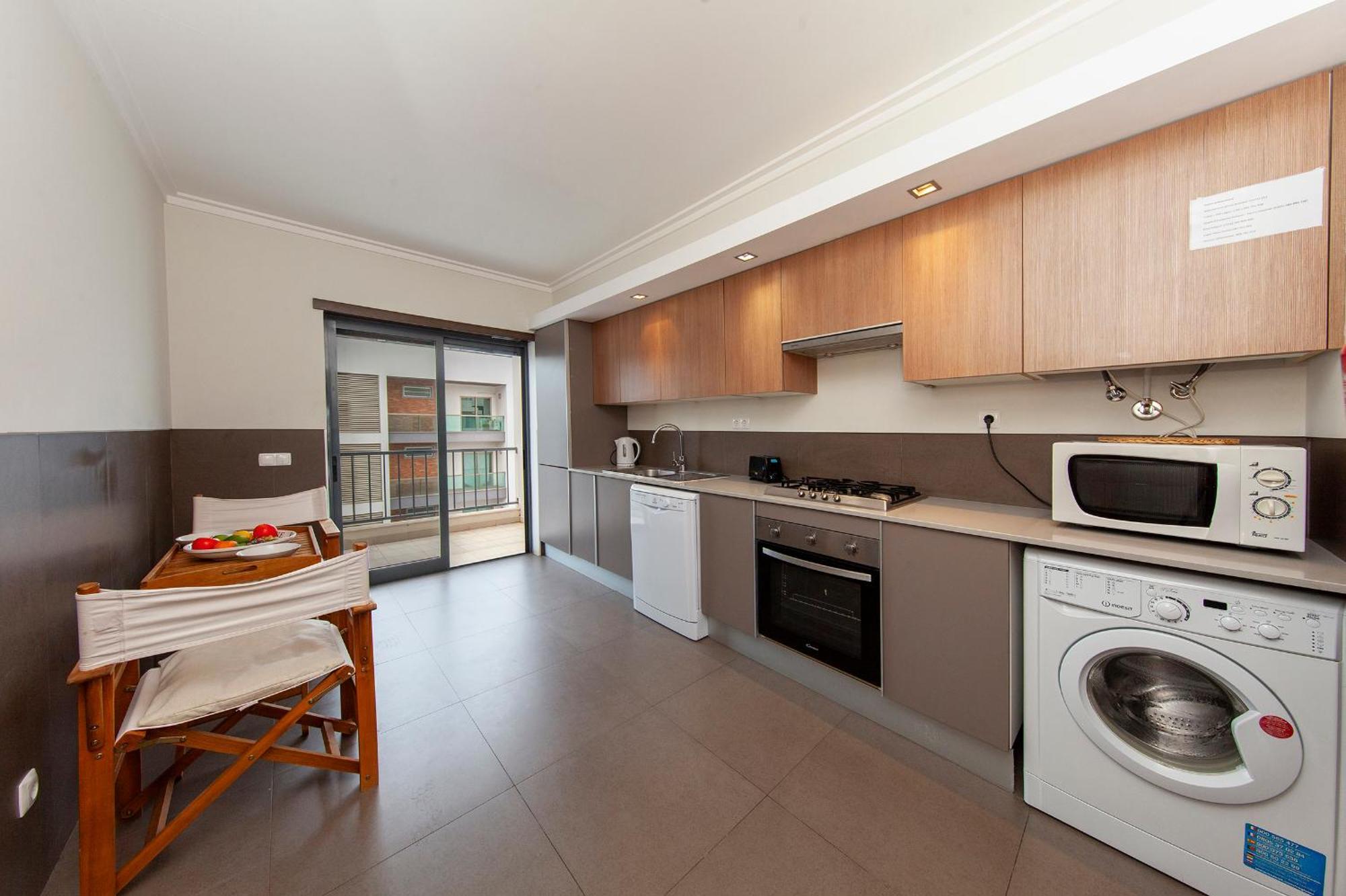 B04 - Luxury 2 Bed W Terrace Pool Apartment ลากอส ภายนอก รูปภาพ