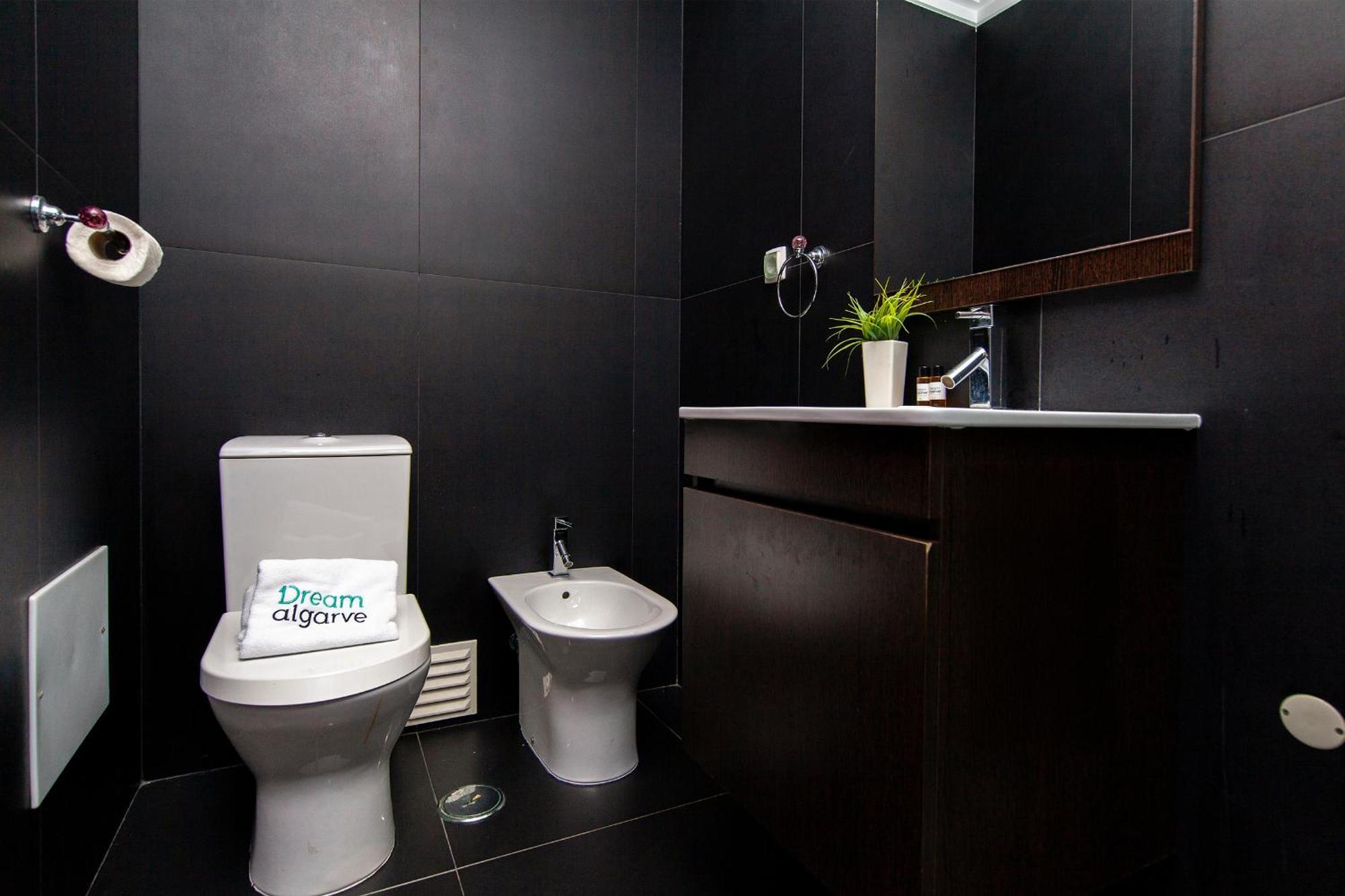 B04 - Luxury 2 Bed W Terrace Pool Apartment ลากอส ภายนอก รูปภาพ