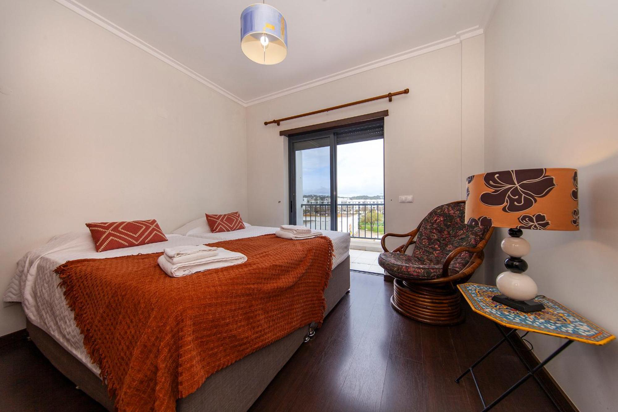B04 - Luxury 2 Bed W Terrace Pool Apartment ลากอส ภายนอก รูปภาพ